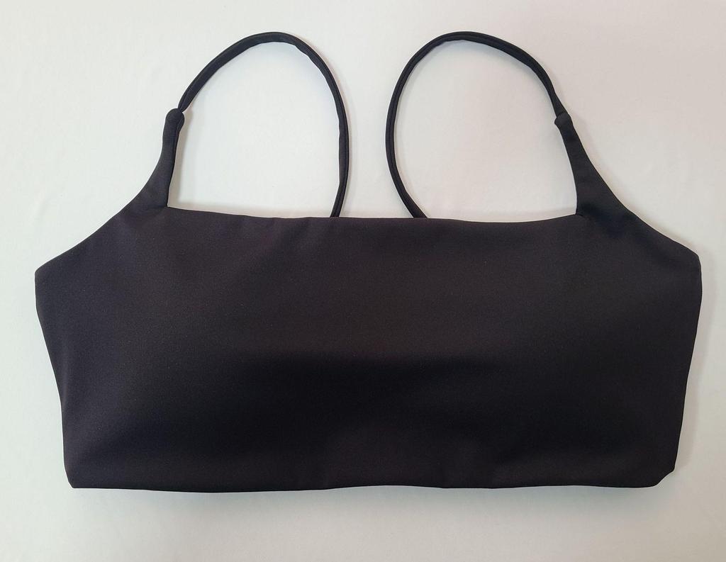 European & American Fashion Strappy Sports Bra - Skin-friendly, Yoga-Ready, with Nude Feel & Stylish Open Back Design