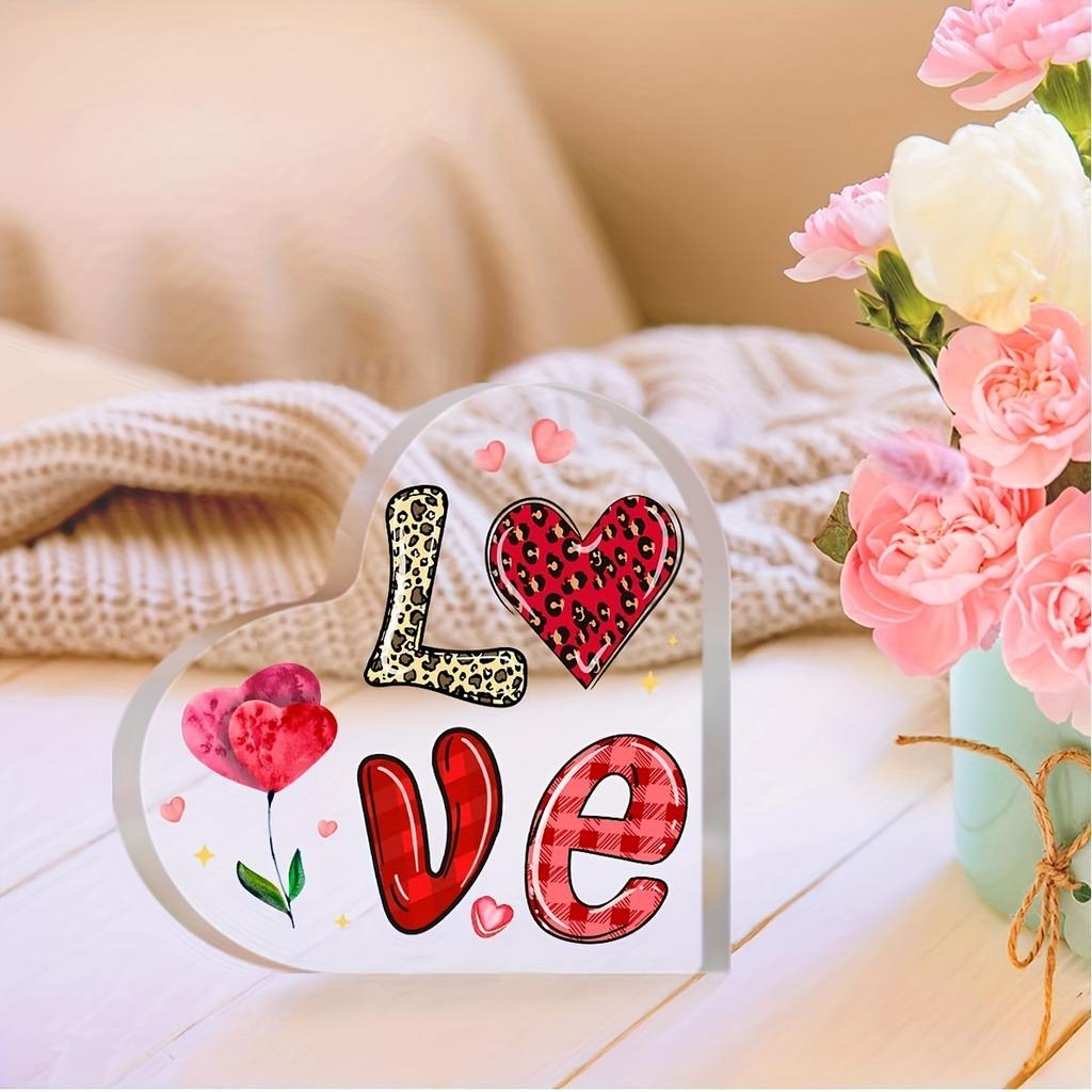 1pc Romantic Heart-Shaped Acrylic Love Decoration, Art Deco Style Figurine, Valentine's Day Gift for Wife, Wedding Anniversary Desk Ornament