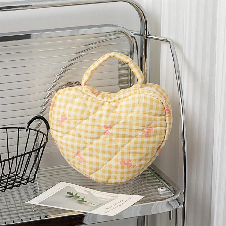 Florals Heart Makeup Organizers Quilted Water Resistant Cosmetic Bag for Travel Portable Toiletry Storage Women Use