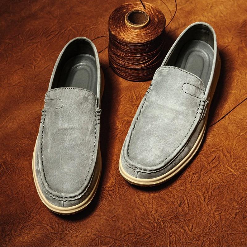 Mocassins de mode pour hommes Chaussures Automne Nouvelles Chaussures en daim pour hommes Chaussures de loisirs classiques Baskets confortables et respirantes pour hommes Conduite Zapato
