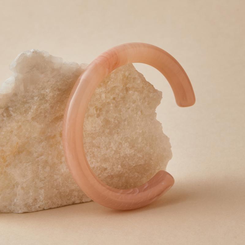 Розовые Акриловые Открытые Браслеты-Браслеты для Женщин Личность Сладкий Размазанный Браслет-Манжета Гладкий Смоляной Браслет на Запястье