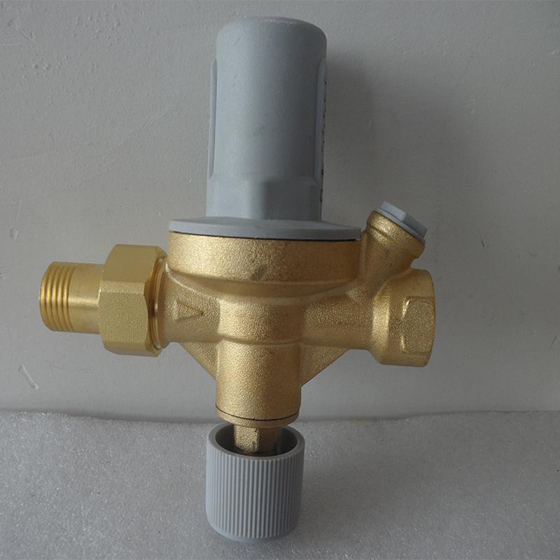 1/2" Automatic Water Filling Valve Observing the water-pressure Filling water valve with pressure gauge Pressure reducing valve