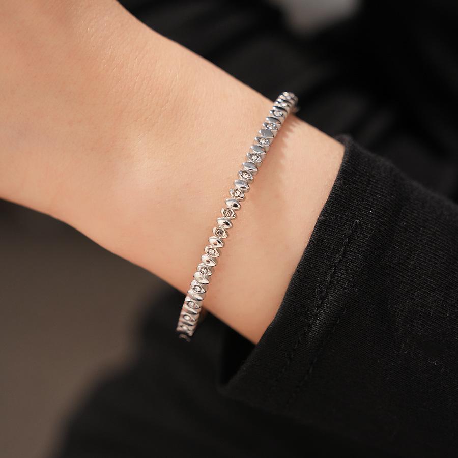 Gold Layered Zircon Buckle Stainless Steel Bracelet – Chic, Versatile Luxury Jewelry for Women