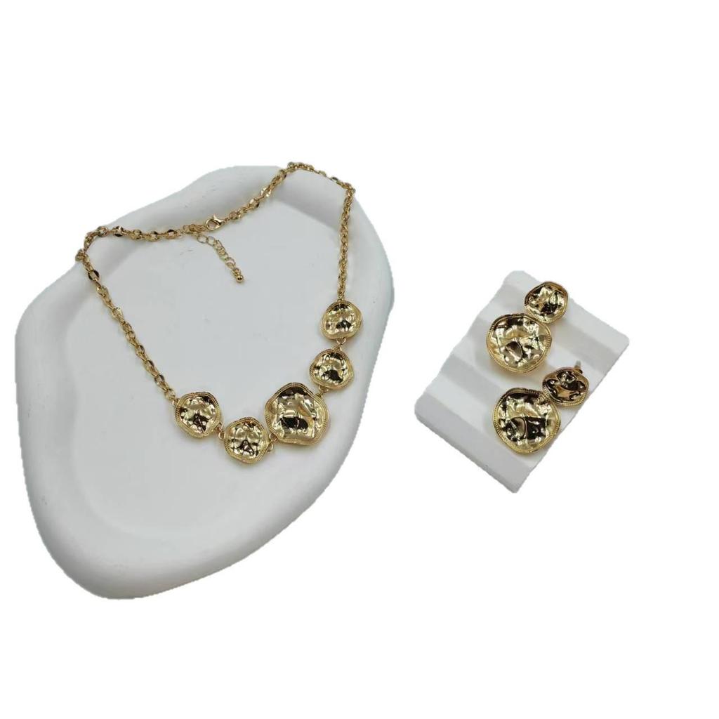 Vintage Exaggerated Irregular Metal Stud Earrings & Necklace Set