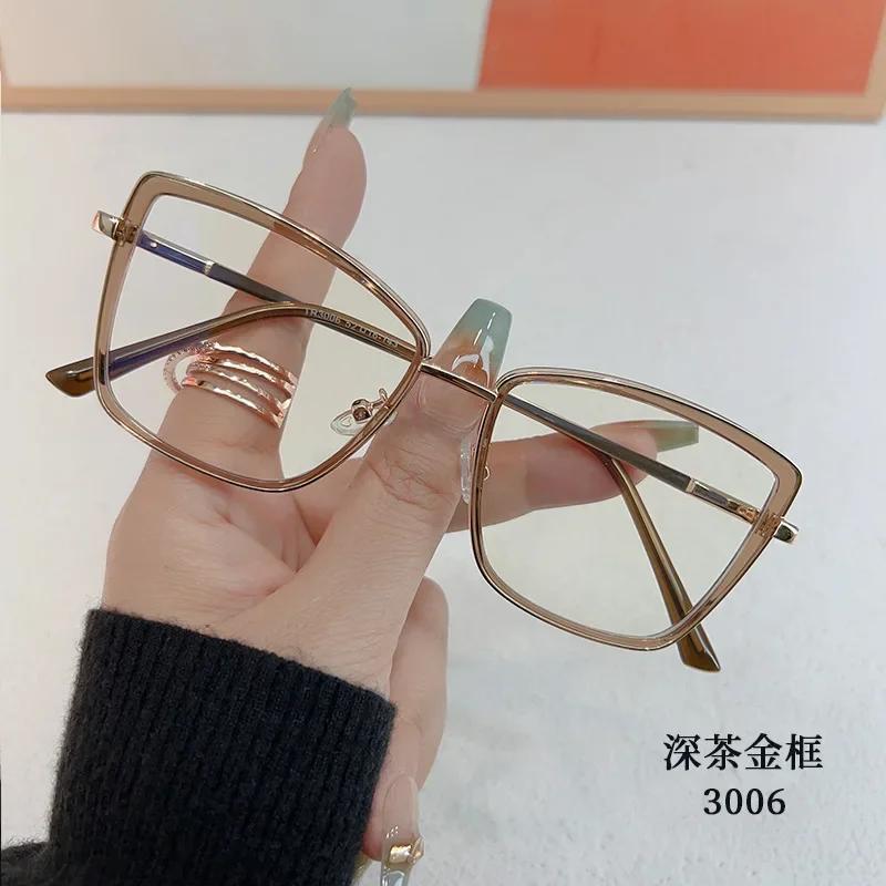 New Korean Women Fashionable Oversized Eyeglasses Frame Anti Blue Light Glasses Myopia Glasses Frame Flat Lens Men
