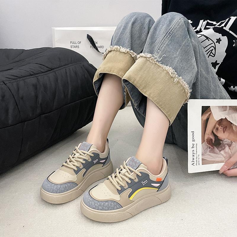 Korean Version of Fashion Little White Shoes Women's Autumn Explosion New Lightweight Breathable Platform Sports Shoes Versatile Board Shoes Tide