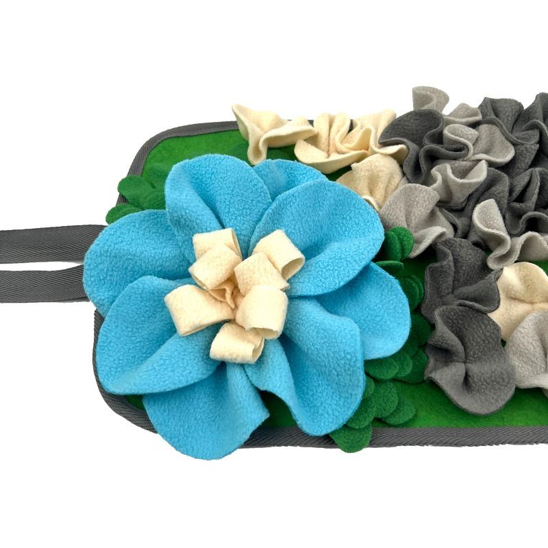 Small Animal Feeding Mat Suitable for Rabbits Dogs Hedgehogs Guinea Pigs Mice Interactive Cute Flowers and Fun Feeding