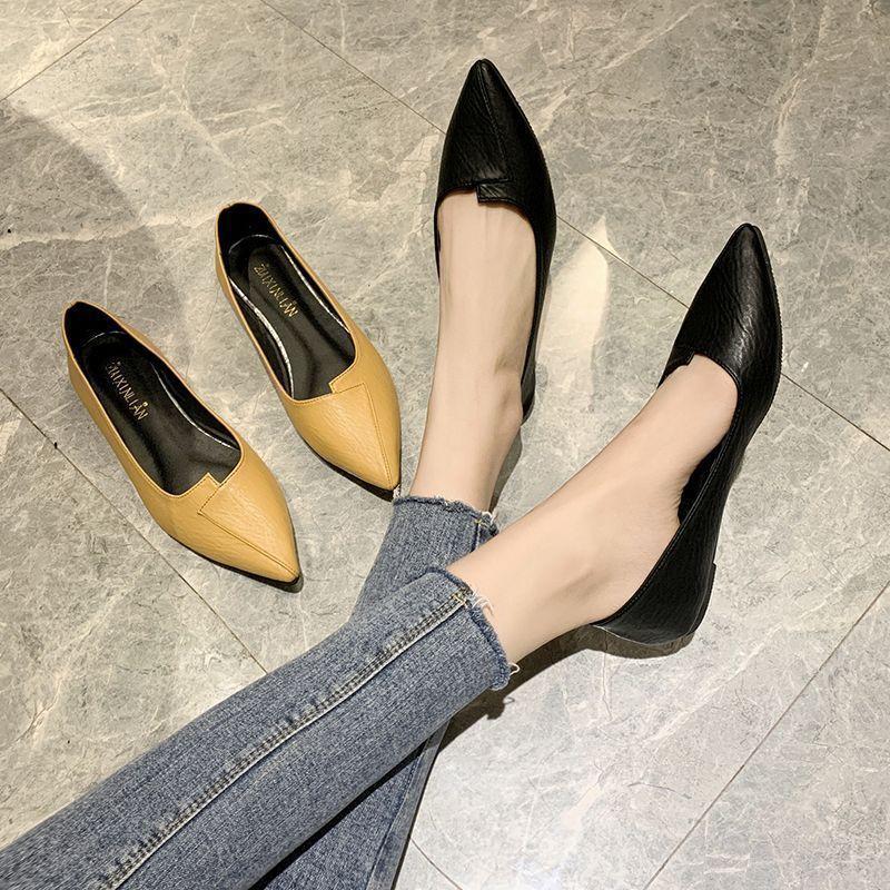 Retro versatile soft-soled single shoes women's flat-soled 2025 new four-season shoes pointed shallow mouth comfortable professional work shoes
