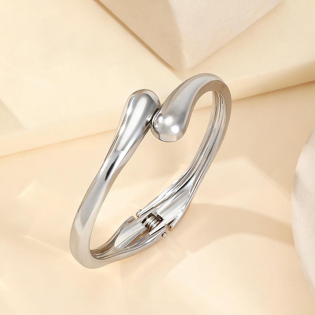 Hot-selling jewelry full diamond heart-shaped love bracelet, adjustable opening bracelet, double peach heart spot