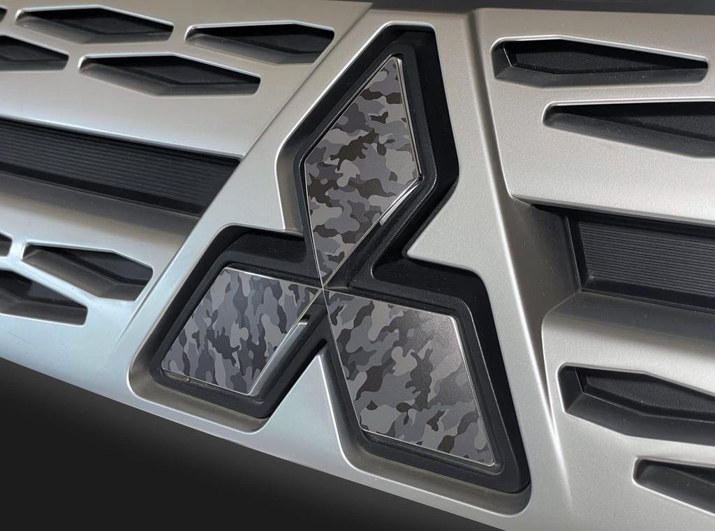 Delica D: 5 MC After Three Diamond Emblem Sticker Camouflage Gray