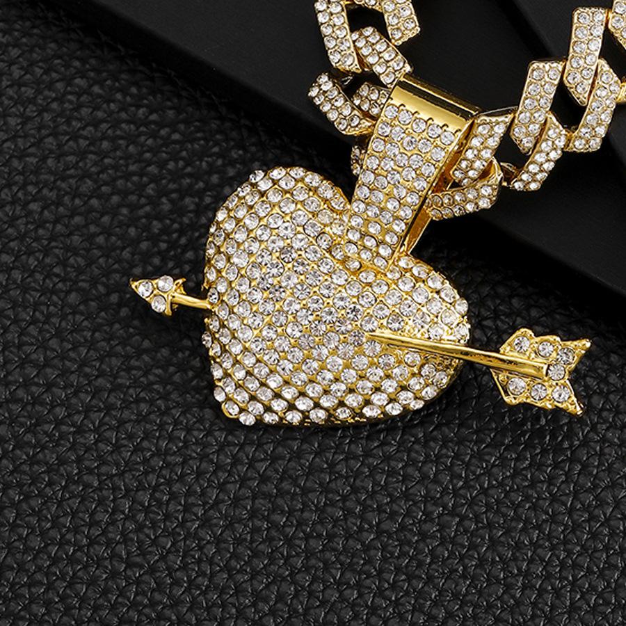 European and American New Personalized Arrow Piercing Pendant Heart-shaped Full Diamond Fashionable Street Hip-hop Diamond Cuban Necklace