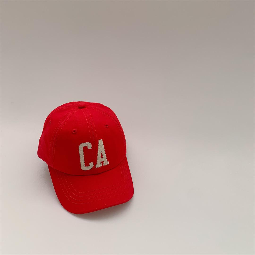 

Soft Top Fashionable Duck Tongue Cap Style Baseball Hat Trendy Cap Sunshade Red