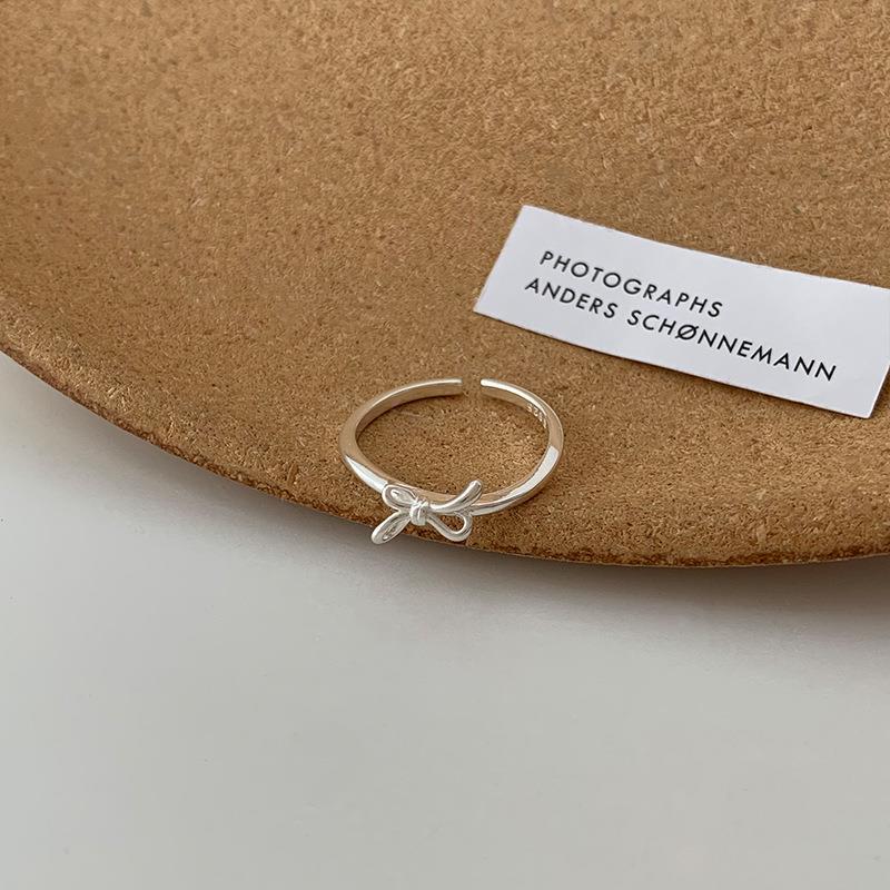 Silver Fashionable Plated Twisted Heart Ring For Women Elegant Minimalist Finger Jewelry