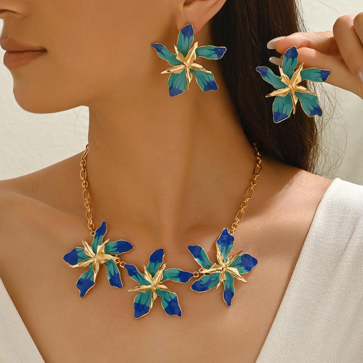 

Новые серьги-карточки с ветром, геометрический цветочный набор ювелирных изделий с ожерельем, нишевый набор с дизайном масляной капли