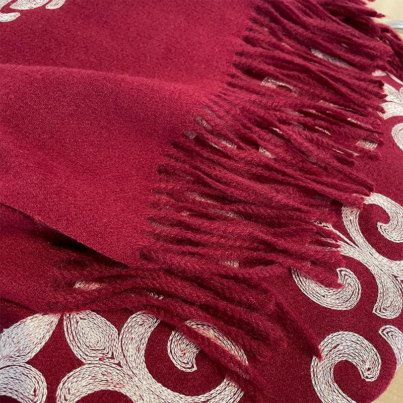 New Pashmina Cashmere Blend Mujer Bufanda Scarf Warm Echarpes Embroider Flower Poncho Cape Thick Warm Poncho Kerchief