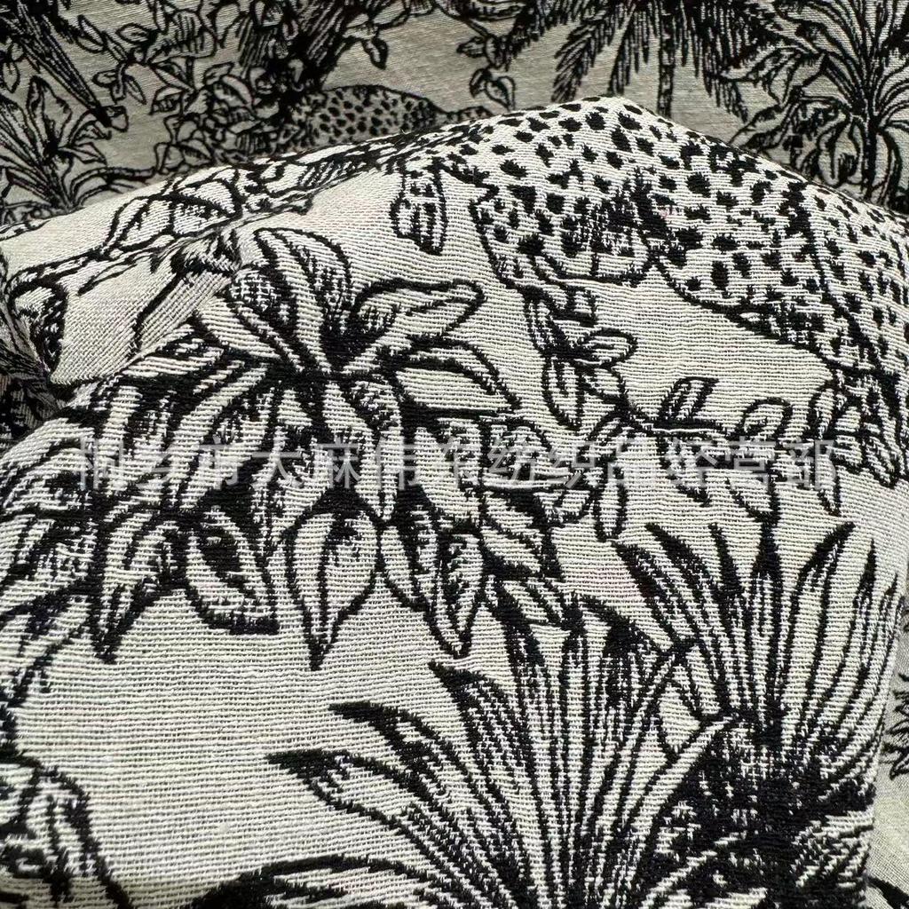 Vintage Black & White Jungle Print Polyester-Cotton Jacquard Fabric for Sofa, Pillow, Clothing, or Shoes