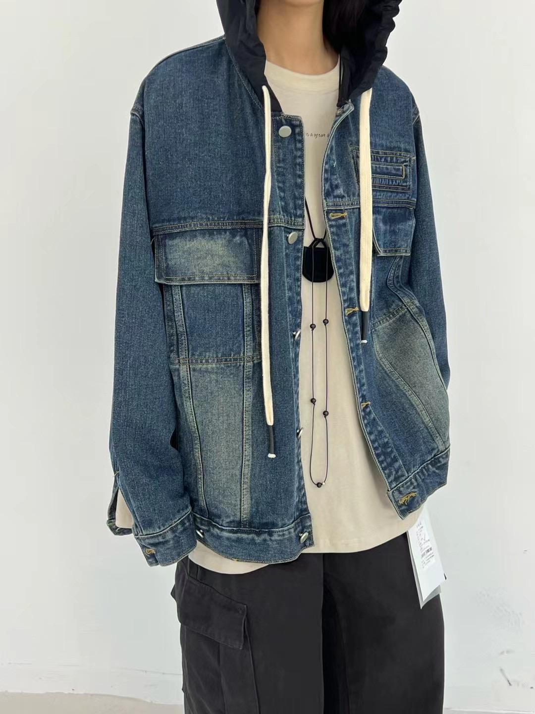 

Makuqie 5526 Осенняя корейская свободная джинсовая куртка большого размера в стиле ретро с цветными блоками и капюшоном One Size темно-синий