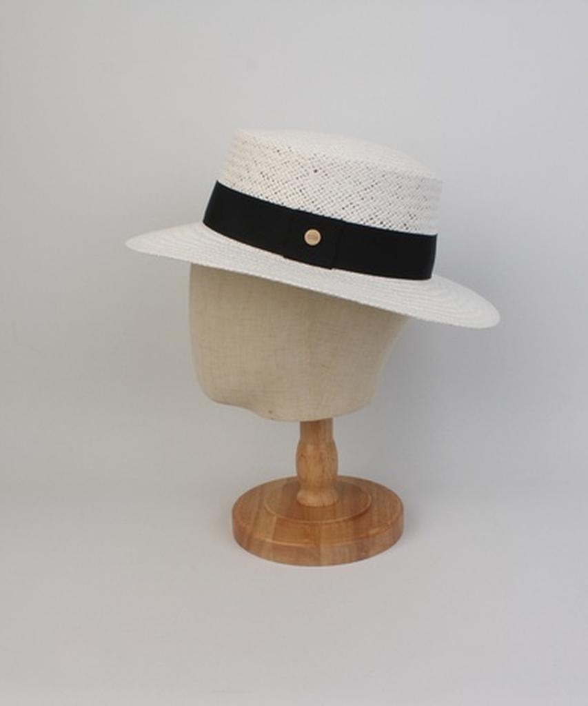 Yunibeosyeolkemiseuteuli White Small Logo Panama Hat