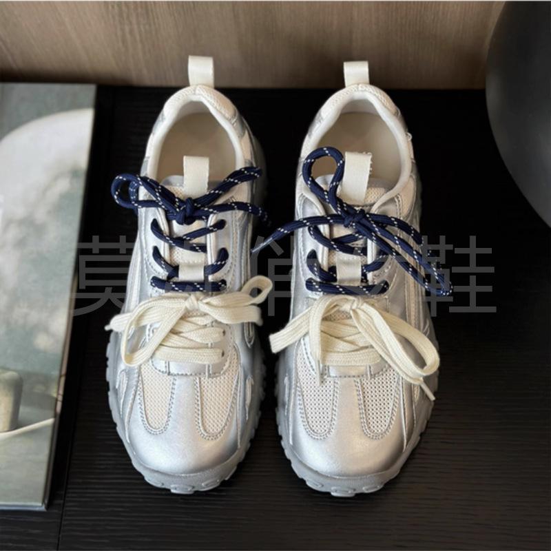 Summer Mesh Breathable Sports Moral Training Shoes Women's 2025 New Small Inner Height Increase Platform Casual Shoes Forrest Gump Shoes