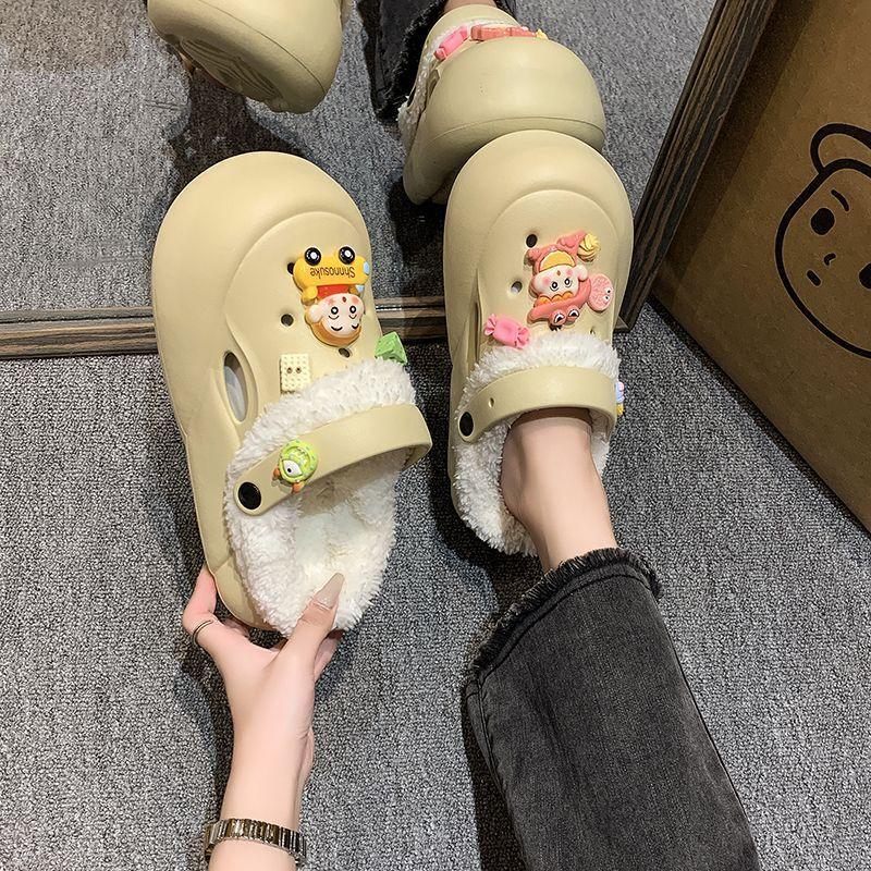 Heightened soft sole, non-slip toe, cotton slippers, thick soles, cute cartoon hole shoes, women's outerwear, new for the winter of 2025