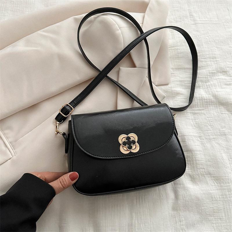 Niche Design for Women Fashion Solid Color New Style Retro Fashionable Casual One-shoulder Crossbody Saddle Bag Trendy