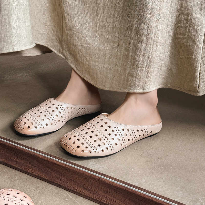Fashion 2025 New Summer Slippers Genuine Leather Women Shoes Fashion Hollow Out Mules Round Toe Med Heels Cover Toe Slippers Sandals