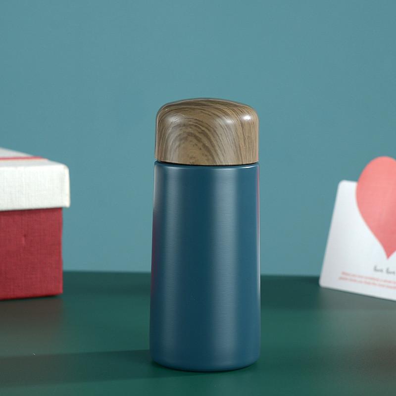Japanese Retro Insulated Bottle With Wooden Lid For Office And Travel Use