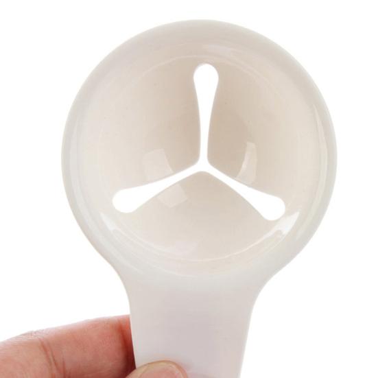 Egg Yolk Separator BPA-Free Plastic Egg White Filter with Ergonomic Handle Easy Clean Baking Gadget for Cakes Muffins Meringues Custards