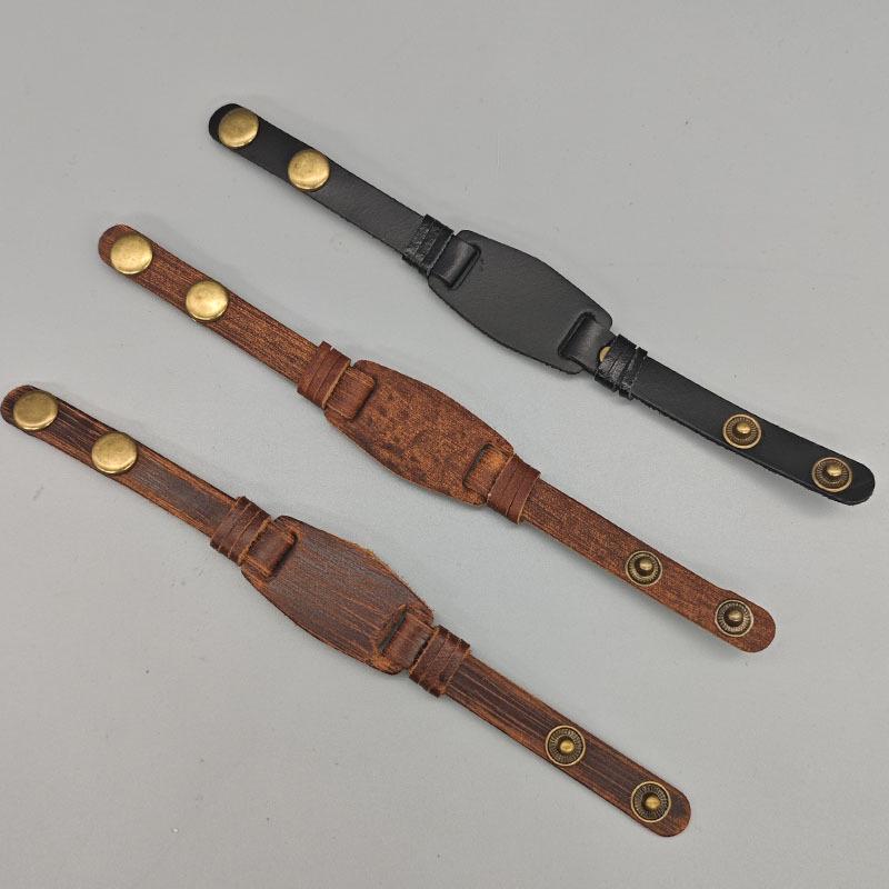 Vintage European & American Style Punk Cowhide Bracelet for Men and Women