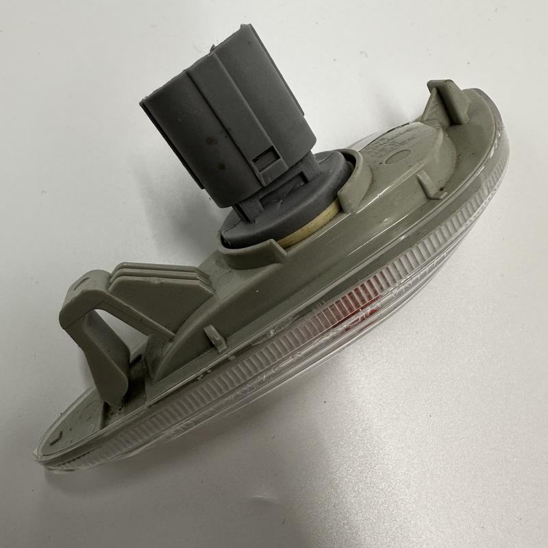 It is suitable for Kia K3 CERATO forte front leaf plate, turn signal lamp, light-emitting lamp housing  923041Y000