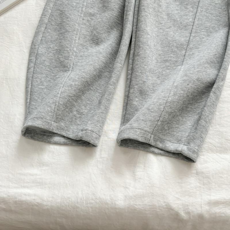Stylish Korean-Style Cotton Sweatpants for Kids Curved-Leg Pants for Older Boys and Girls (Fall)