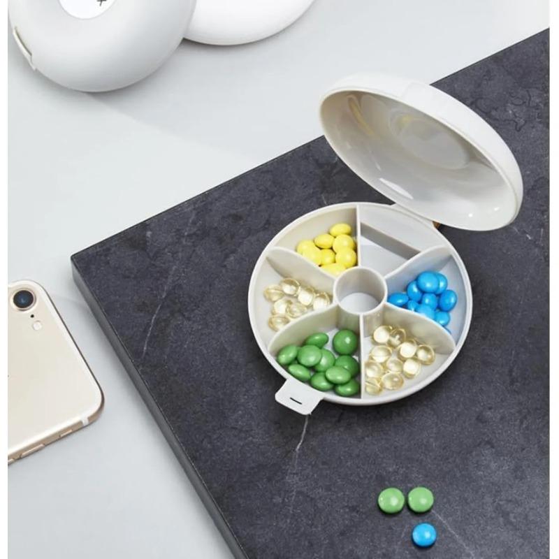 Modern And Simple Pill Storage Box Comes With A Lanyard Anti-Loss 4 Grids Mini Compartment Flip-Top Sealed Storage Box