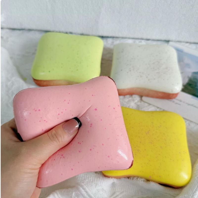 Toast Brood Squishy Langzaam Rijzend Schuim Knijpspeeltje Schattig Kawaii Stressverlichter Fidget Speelgoed Bureau Decoratie Cadeau roze