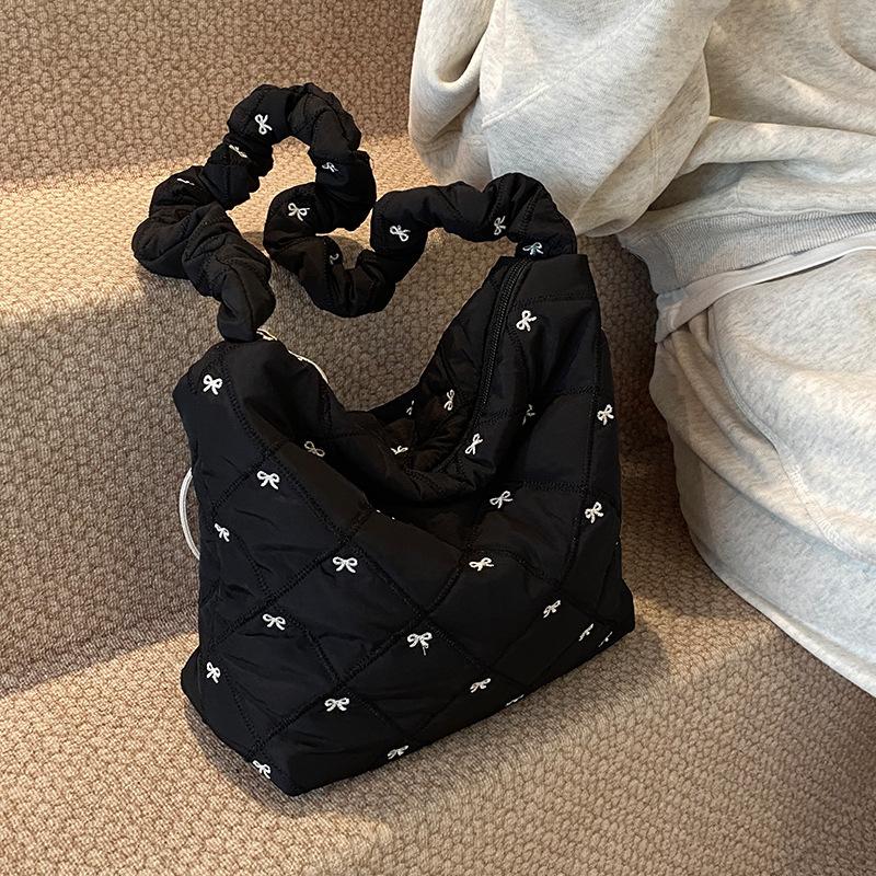 

Сумка для игрушек для студентов колледжа, для учебы, для женщин, ленивый стиль, новая сумка для осени и зимы, сумка через плечо, повседневная сумка через подмышку