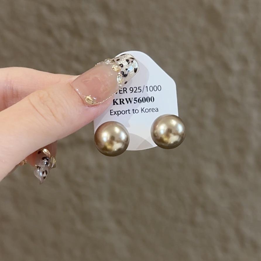 French Retro Gold Pearl Earrings: High-End Design, Niche Luxury for Women