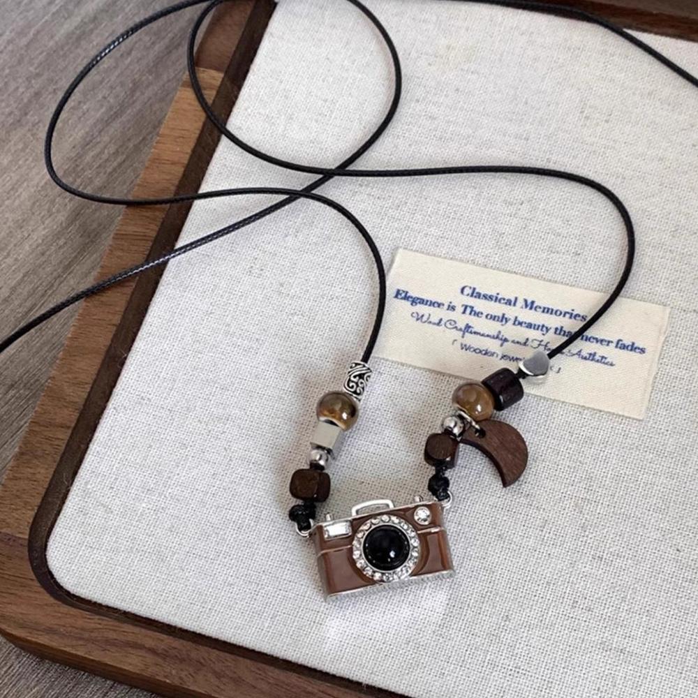 Vintage Brown Camera Pendant Necklace Hip-Hop Fashion Accessories  For Cool Girls