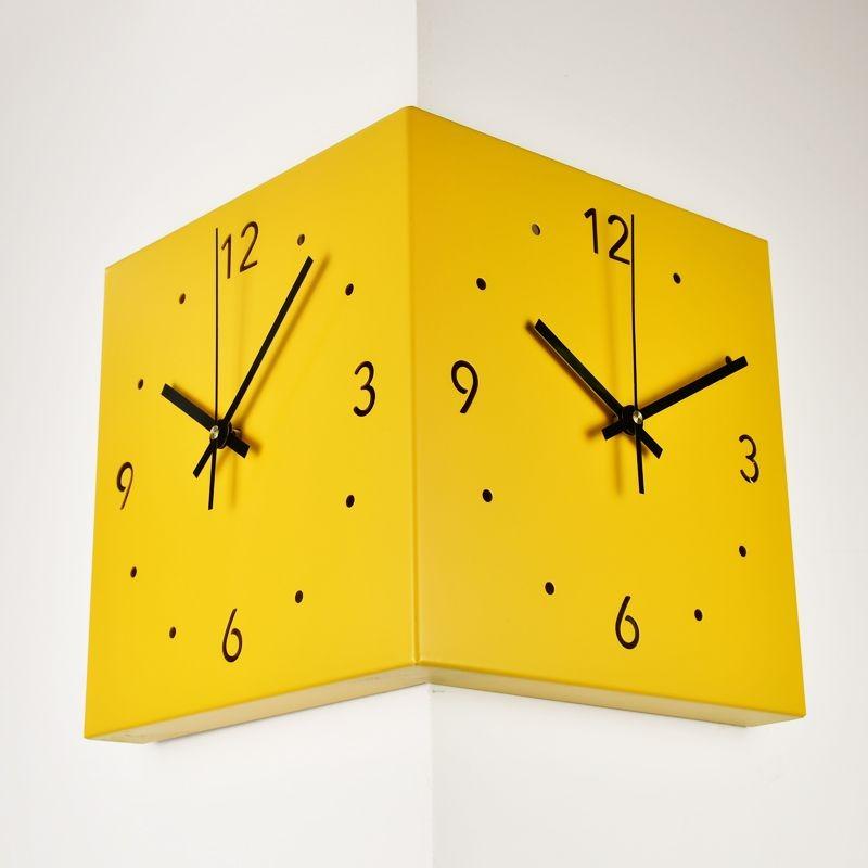 Ins Wind Corner Clock Double Sided Wall Clock Living Room Creative Simplicity Modern Double Sided Wall Clock No Punching Fashion