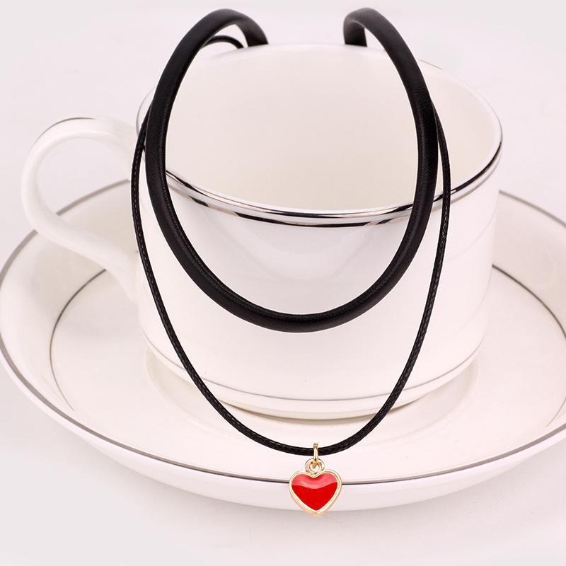 Collarbone Chain Women'S Short Neck Chain Neck Strap Neck Red Heart Necklace Collar Simple Sexy Black Choker