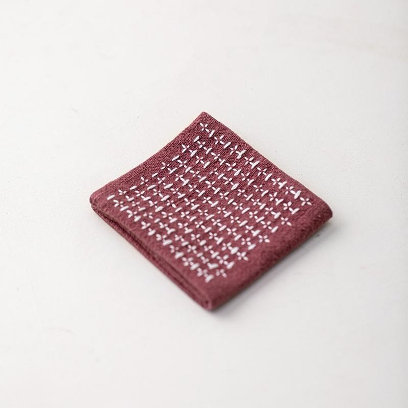 

Hand-woven Fabric Tea Mat Anti-scald Pot Mat Hand-sewn Ancient Cloth Tea Towels Wiping Water Special Tea Ceremony Accessories 26x8cm