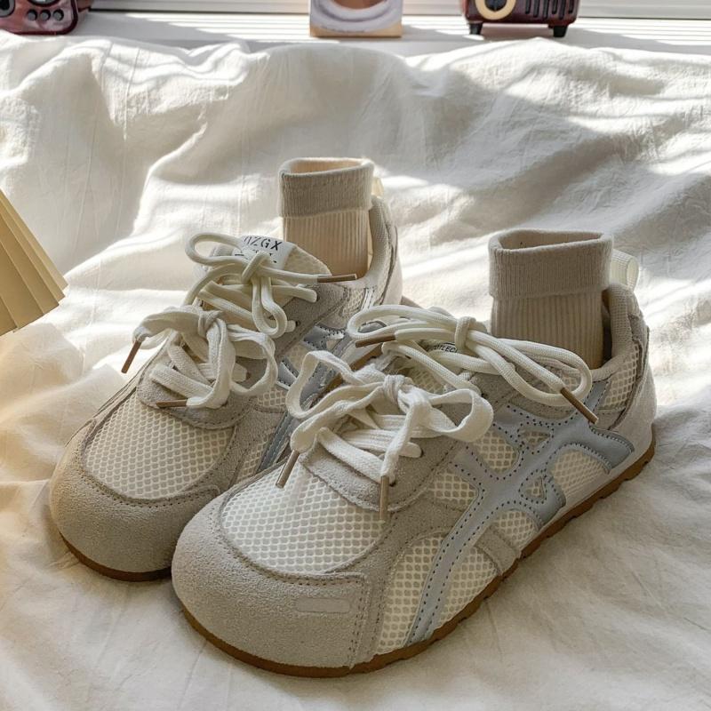 Fashion 2025 Spring Autumn New Fashion Korean Style Soft Bottom Anti Slippery Sneakers Casual Versatile Running Comfy Women Sneakers