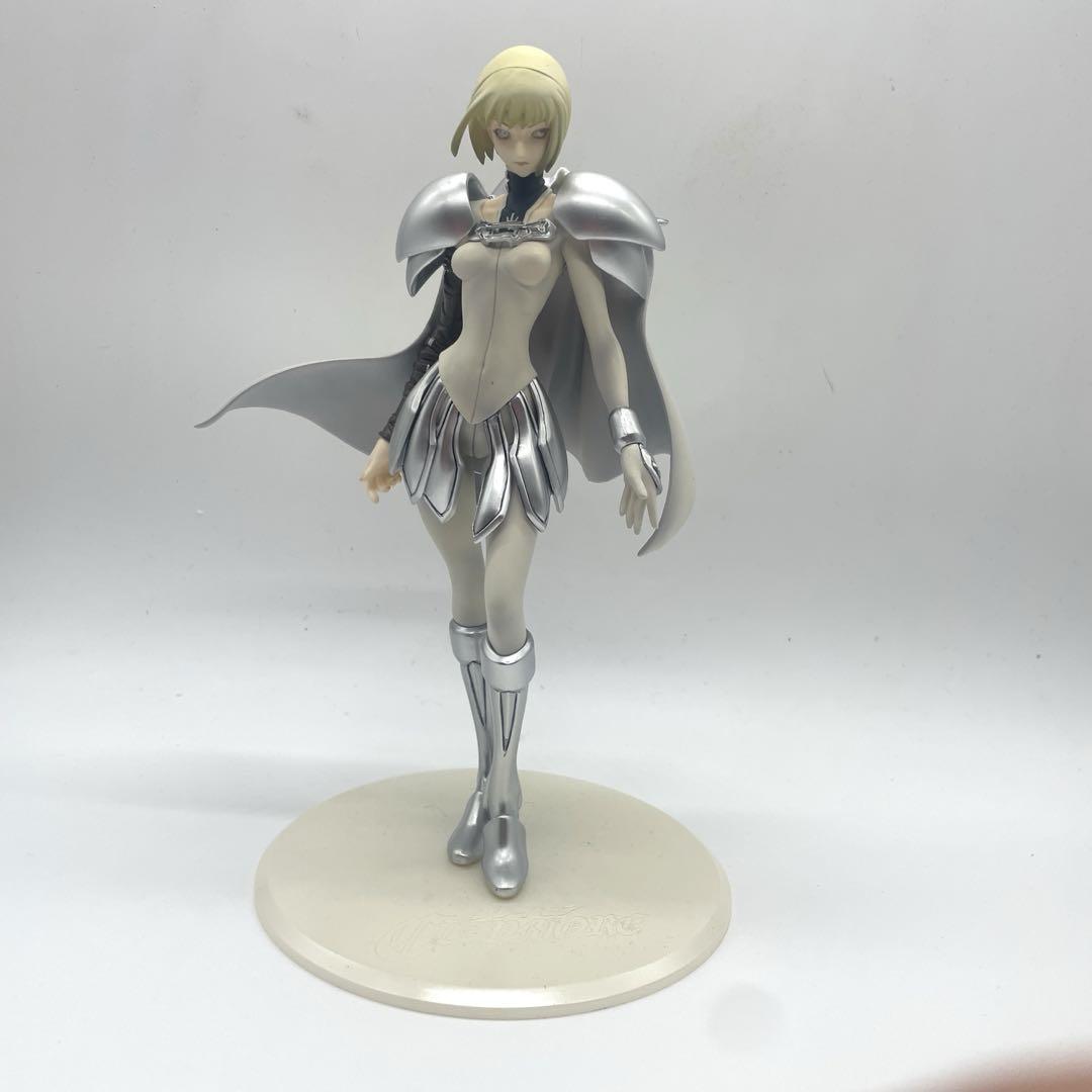 

[Б/У] Клэр Клеймор Megahouse