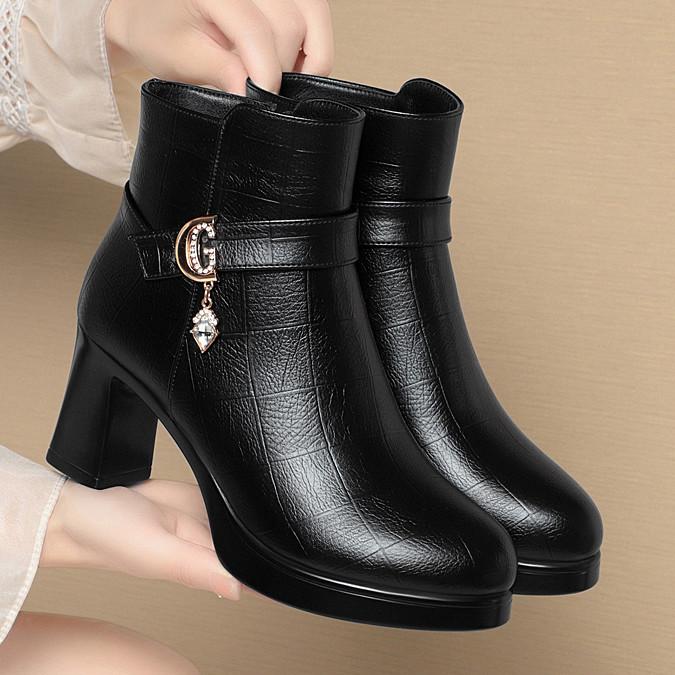 Short Boots Women's New Style Cotton Shoes High Heels Women's Leather Boots Thick Soled Waterproof Platform and Plush Fashion Women's Boots