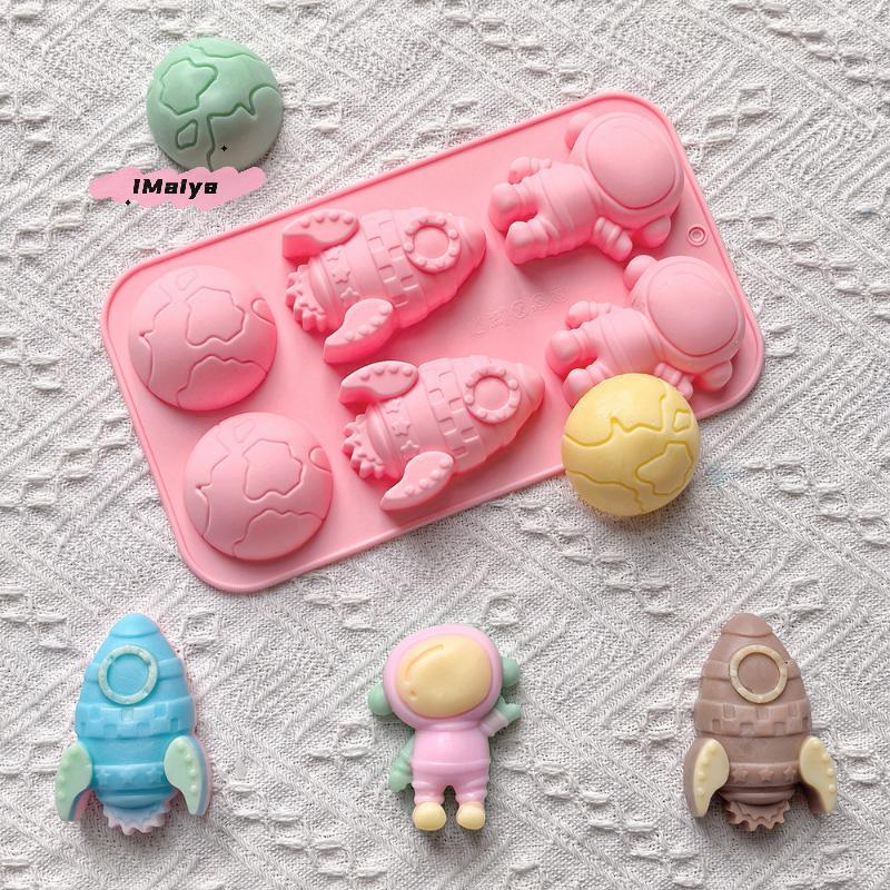 Creative Space Theme Silicone Cake Mold 6-Chamber 3D Astronaut Rocket Earth Mold for Chocolate Candy Cake Decoration Mousse