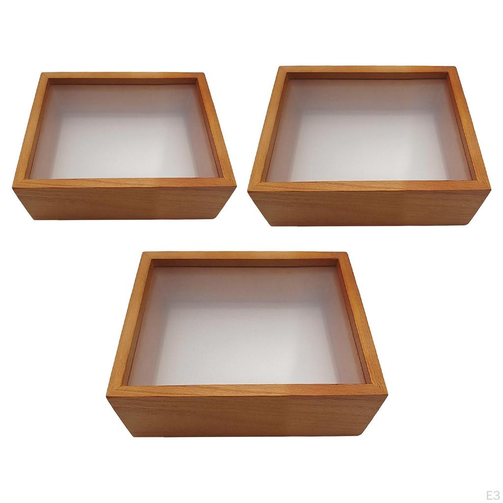 Elegantní dřevěný rám typu shadow box pro lisované květiny a fotografie