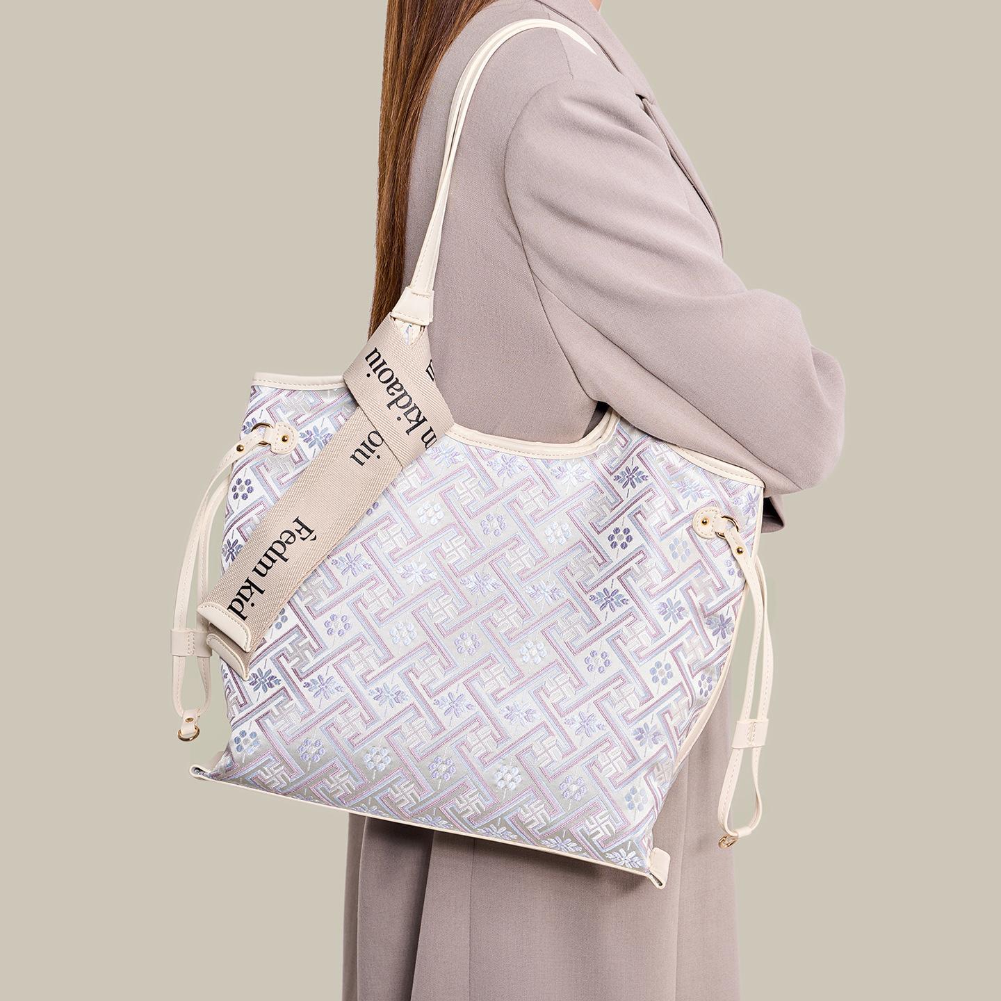 

Simple And Versatile Fashion Zhuang Brocade Tote Bag Commuter National Style Trend Large Capacity Underarm Tote Bag Shoulder Bag