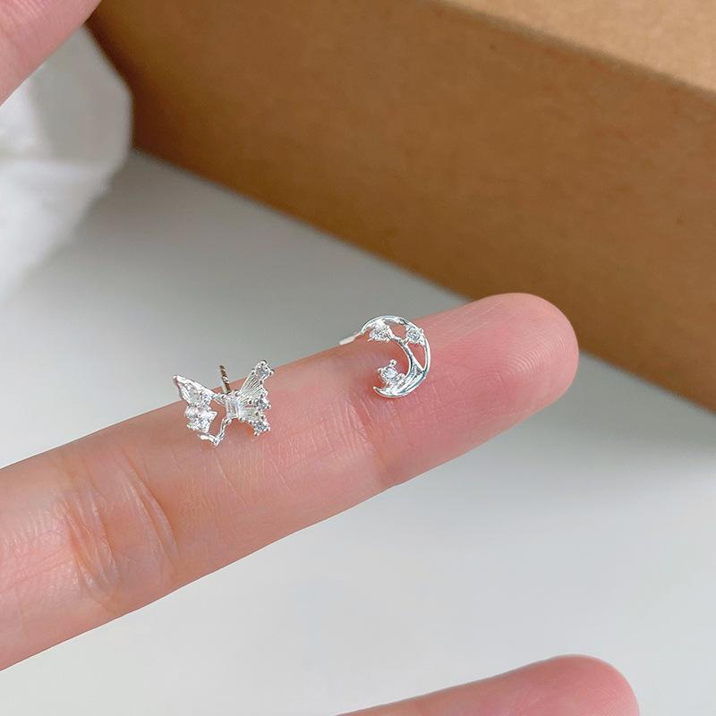 Simple Bow Moon Earrings Feminine Niche Design and Fashion