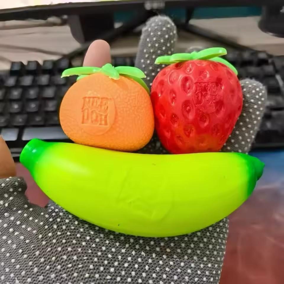 New Trending Viral 3pcs Simulation Strawberry Orange Banana Squishy Toy Slow Rising Stress Relief Squeeze Toy for Crossborder