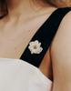 Loveusu Essential Flower Brooch (White)