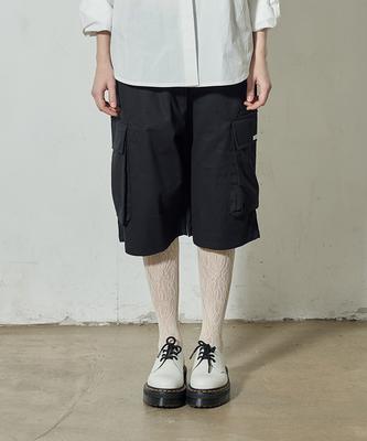 MUTTLETT Capri Cargo Pants / Black