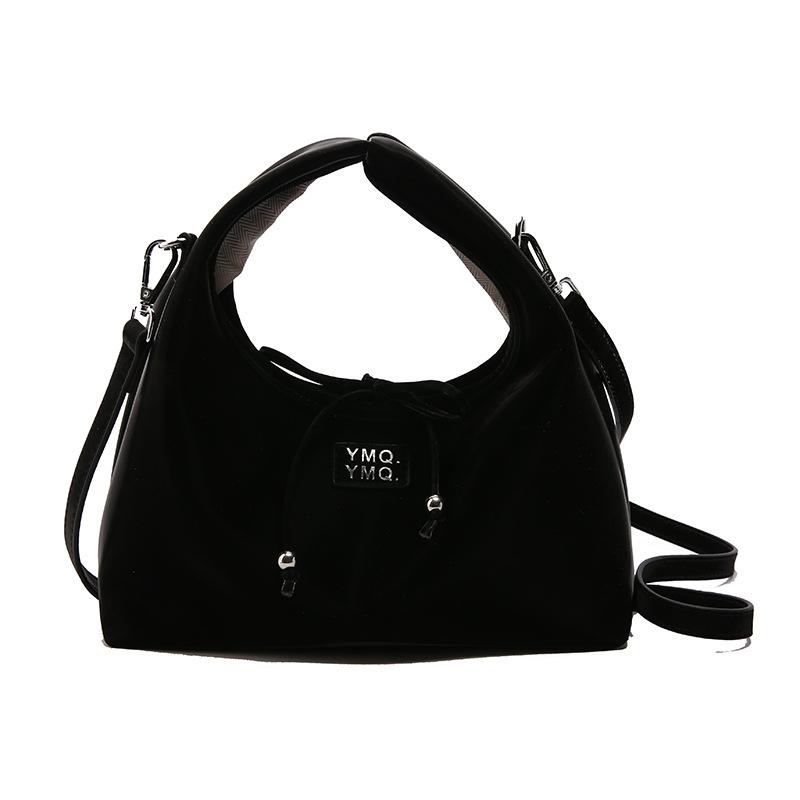 Korean version of casual versatile soft leather portable dumpling bag women's spring and summer popular small fresh simple wind light messenger bag